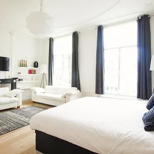 Oda ve Kahvaltı Mokum, Amsterdam