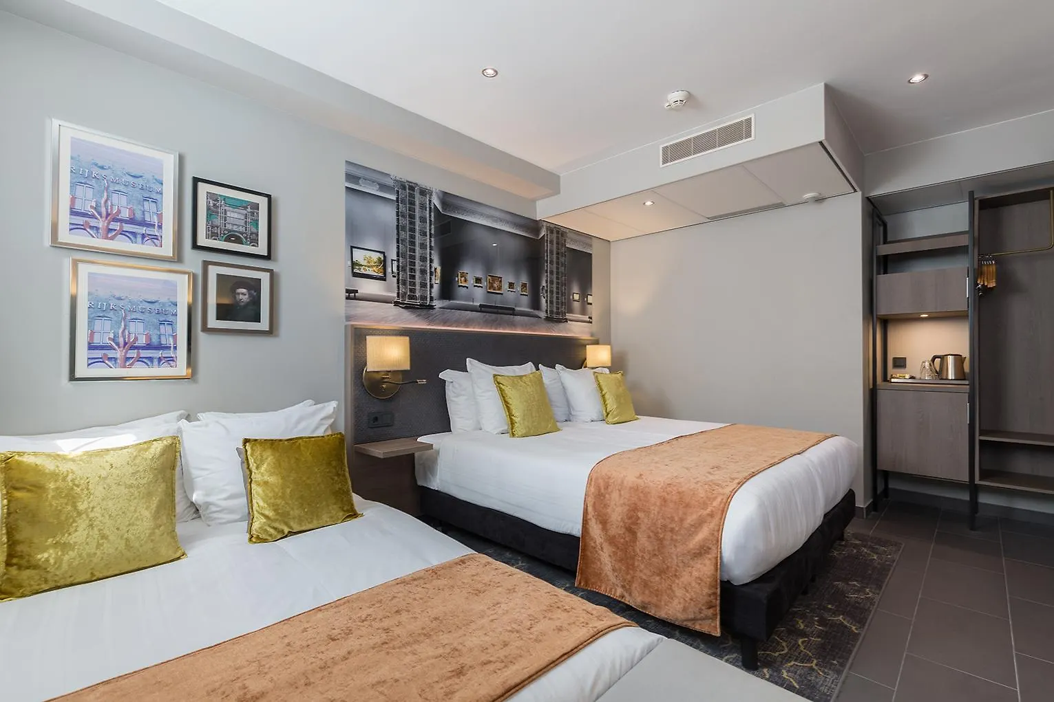 Leonardo Boutique Museumhotel Amsterdam 4*,